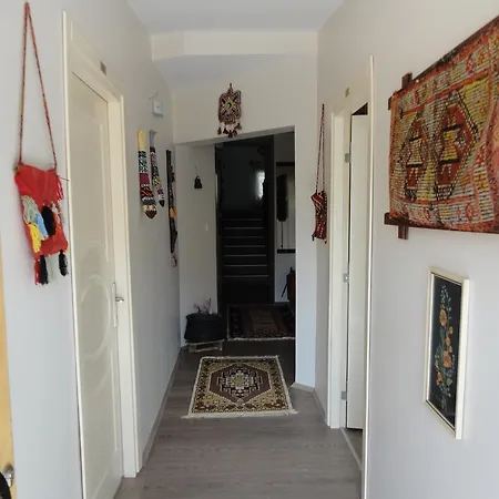 Ada Bed and Breakfast 2*