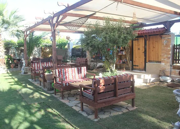 לינה וארוחת בוקר Ada