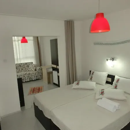 Ada 2* Çeşme