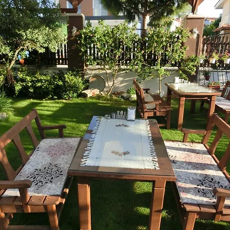 Ada Bed & Breakfast