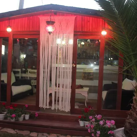Ada 2* Çeşme