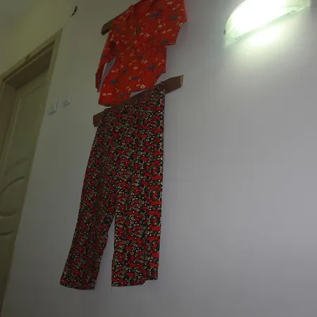 Oda ve Kahvaltı Ada Çeşme