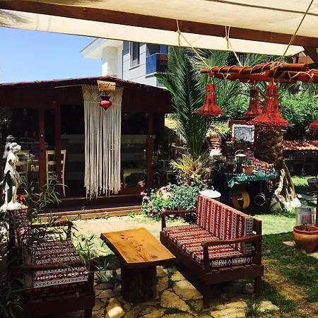 Ada 2* Çeşme