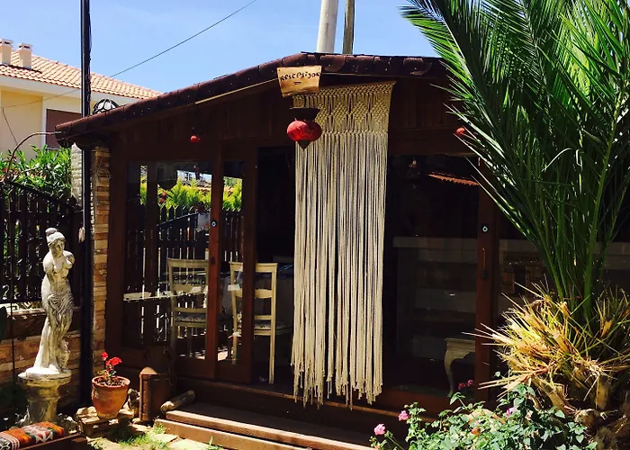 فندق مبيت وإفطار Ada