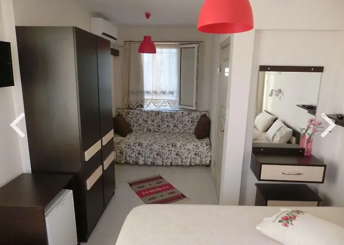 فندق مبيت وإفطار Ada Çeşme