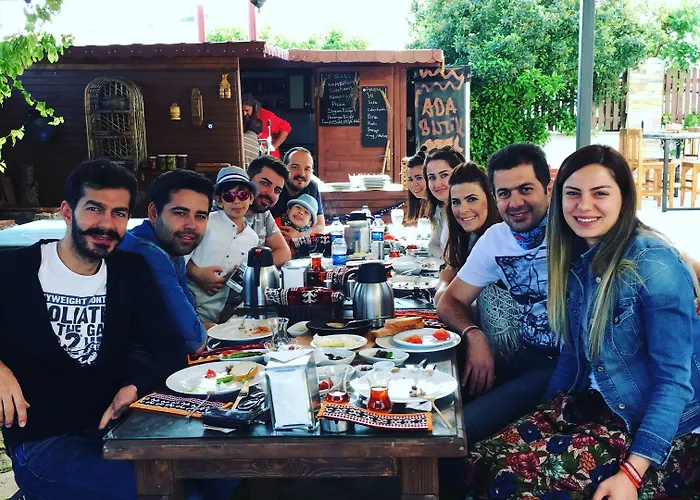 Ada فندق مبيت وإفطار Çeşme